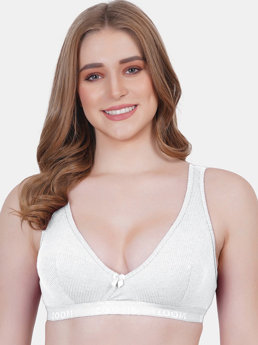 

Reveira Full Coverage Seamless Dry Fit Workout Bra With All Day Comfort, White