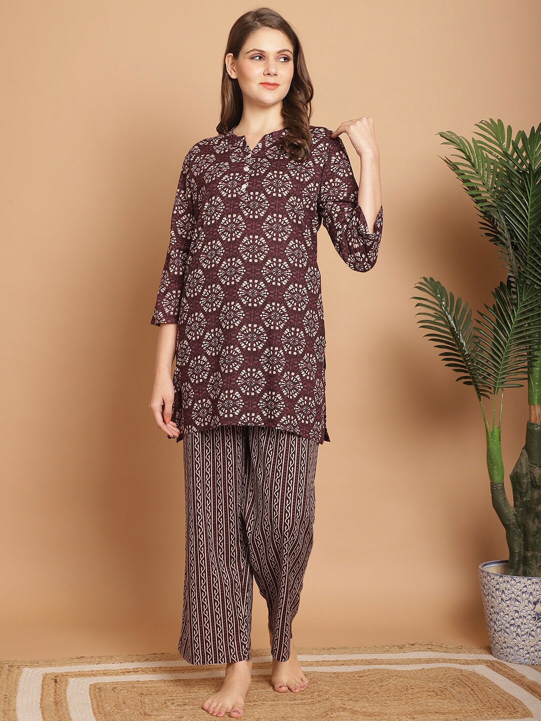 

Indreams Ethnic Motifs Printed Pure Cotton Night suit, Brown