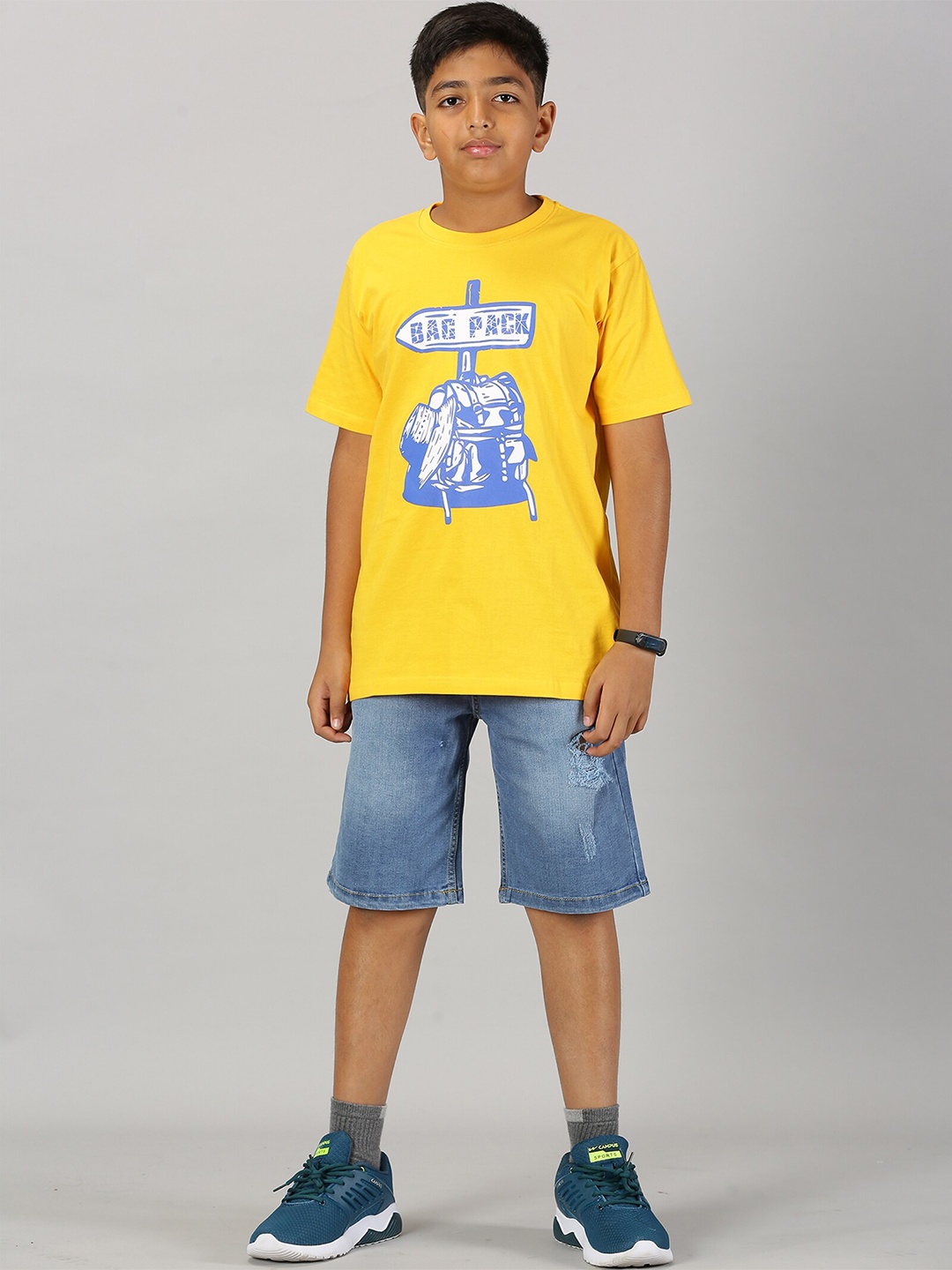 

KiddoPanti Boys Graphic Printed Pure Cotton T-shirt With Shorts, Yellow