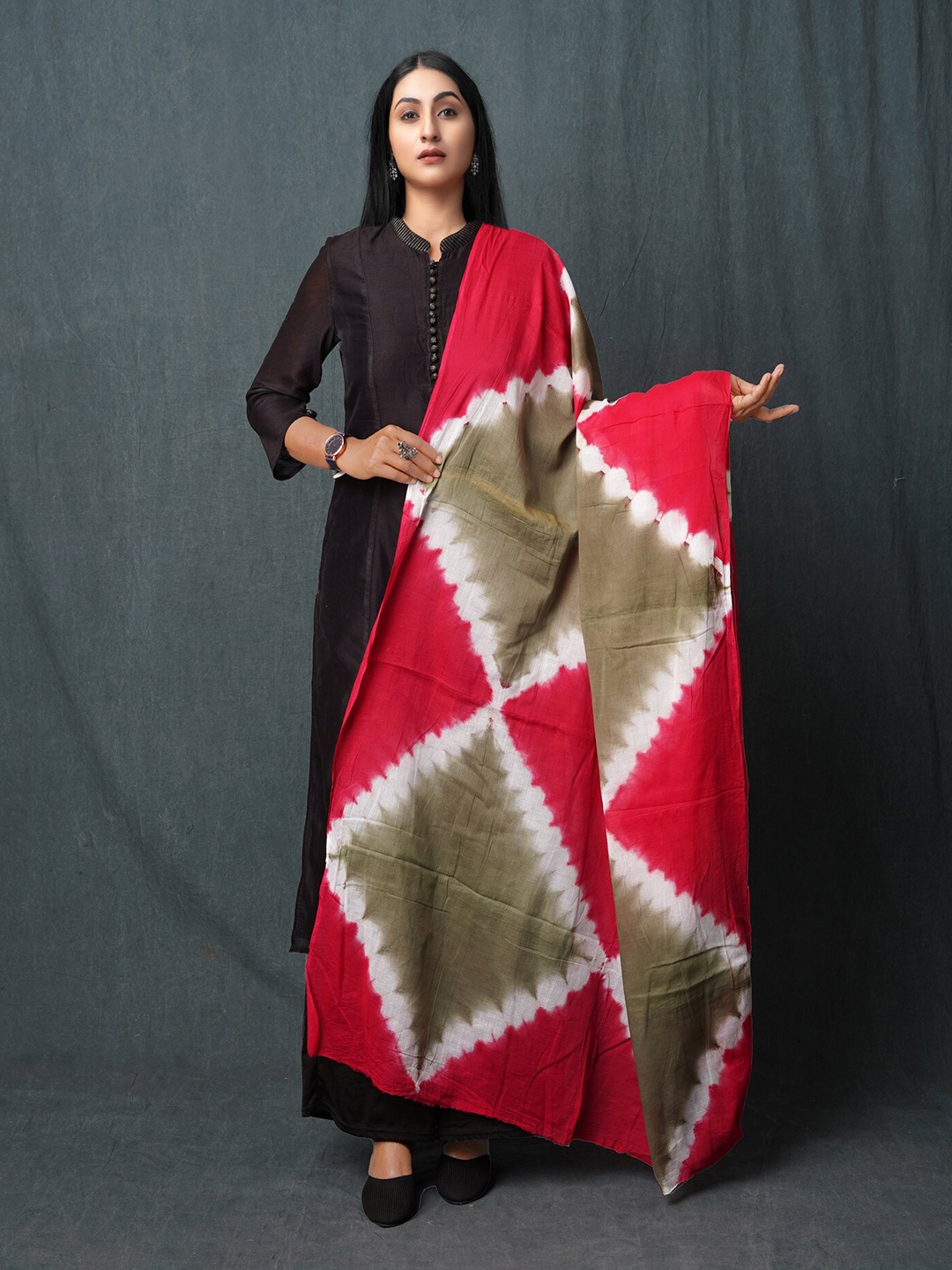 

Unnati Silks Tie & Dye Pure Cotton Bandhani Dupatta, Red