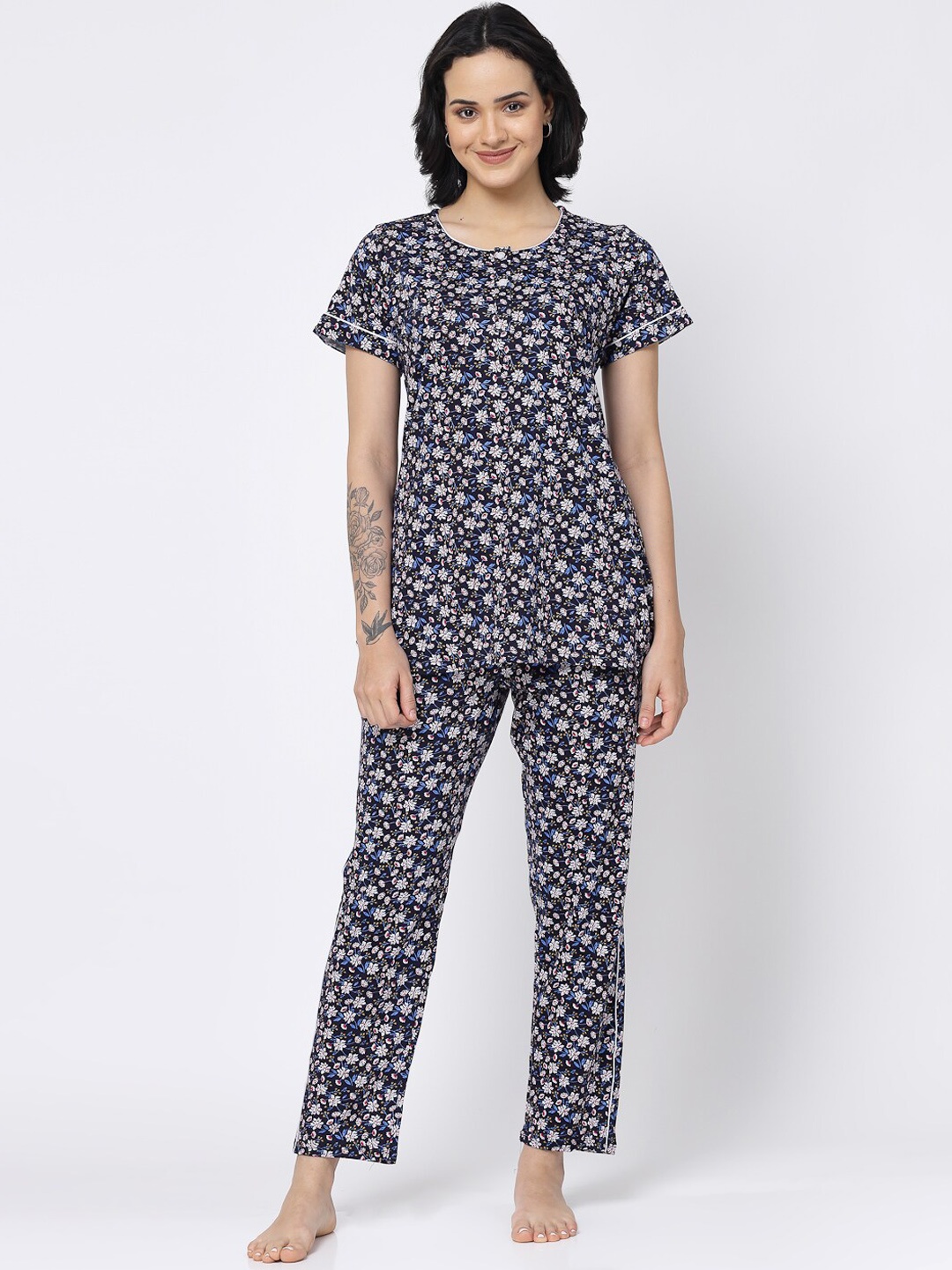 

SHYAM SONS FLAIR Floral Printed Pure Cotton Night suit, Navy blue