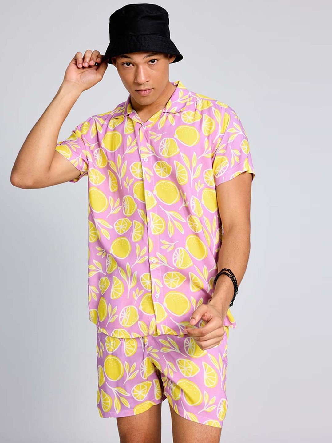 

PURPLEMANGO THE FRUIT OF FASHION Printed Slim-Fit Pure Cotton Shirt & Shorts Co-Ords, Yellow
