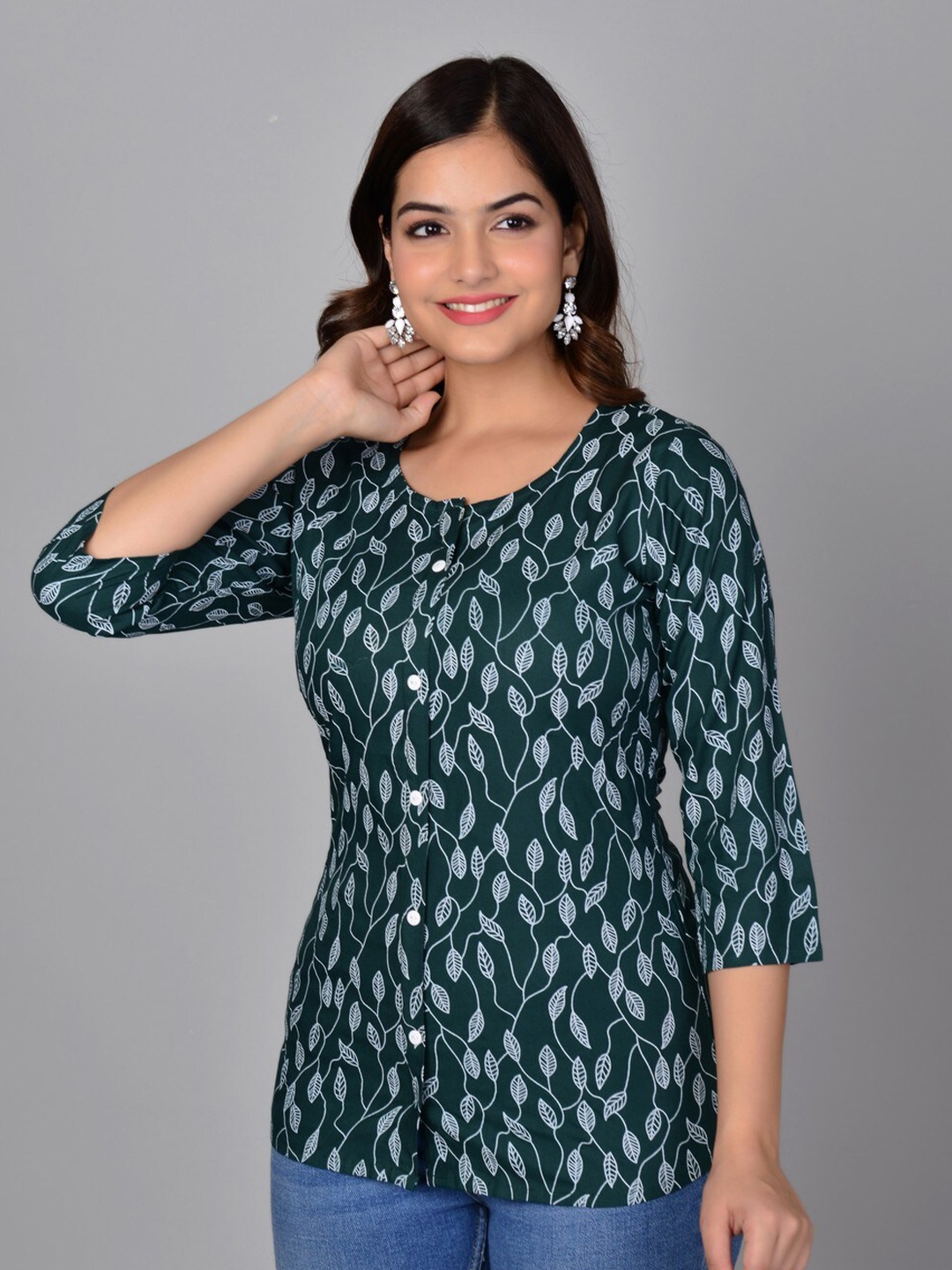 

MANKSH Floral Printed Round Neck Top, Green