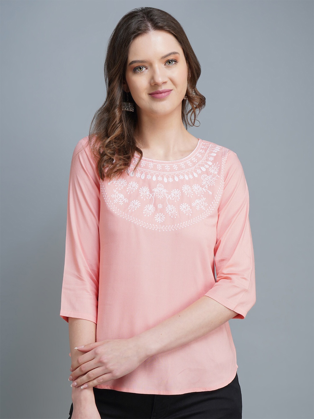 

MANKSH Floral Embroidered Regular Top, Pink
