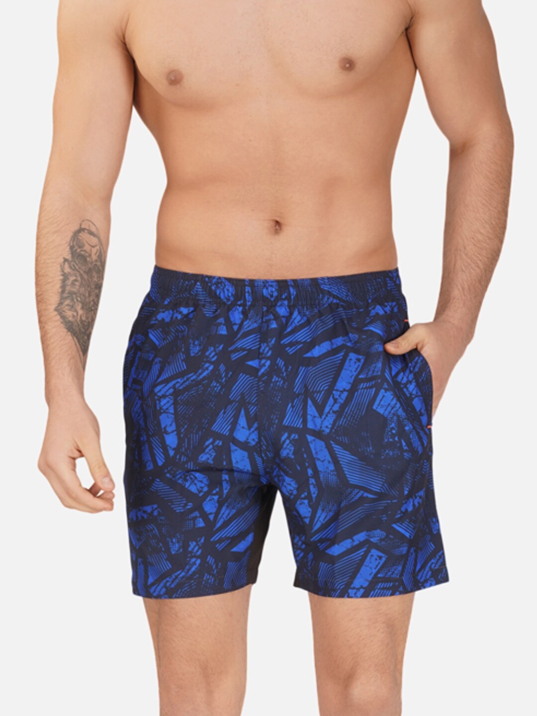 

NEVER LOSE Men Abstract Printed Mid Rise Shorts, Blue