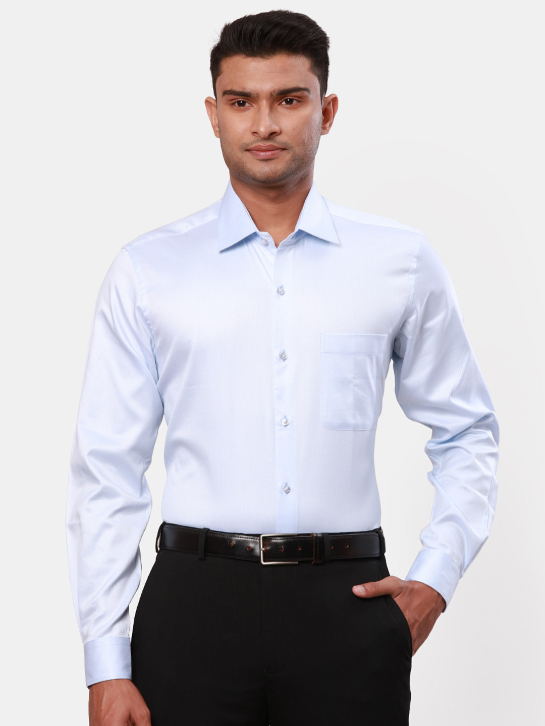 

Raymond Contemporary Fit Cutaway Collar Pure Cotton Formal Shirt, Blue