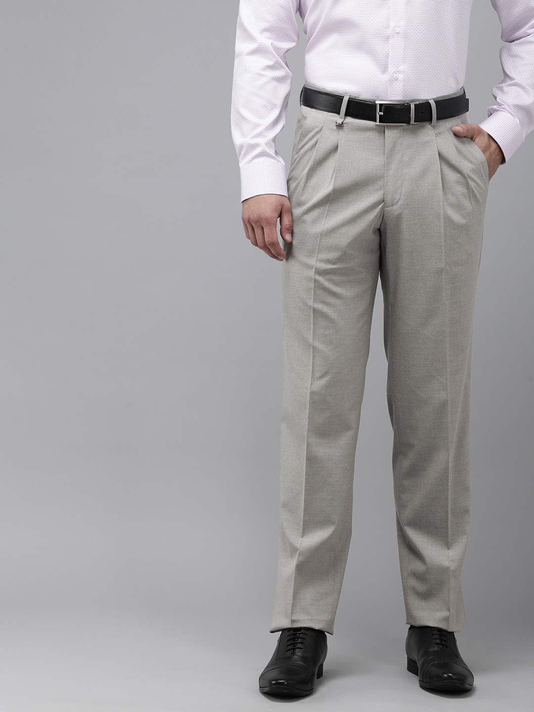 

Van Heusen Men Pleated Formal Trousers, Grey