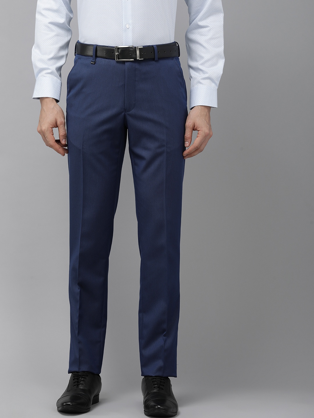 

Van Heusen Men Textured Urban Slim Fit Formal Trousers, Navy blue