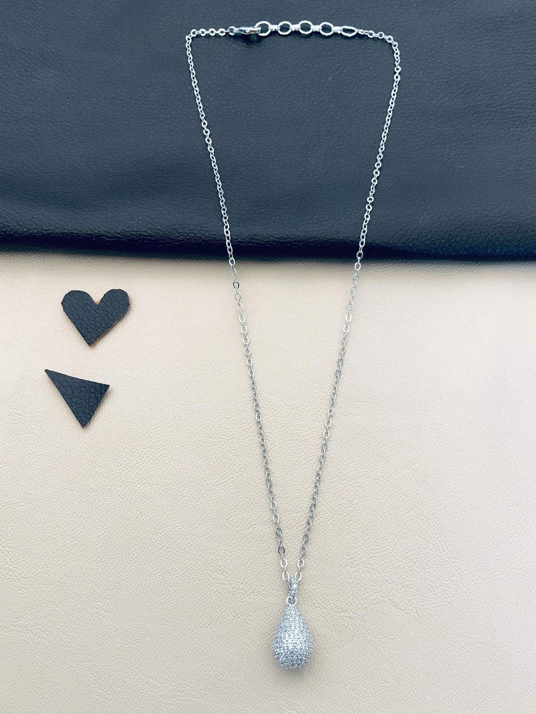 

ABDESIGNS Silver-Plated Teardrop Shaped Pendant with Chain