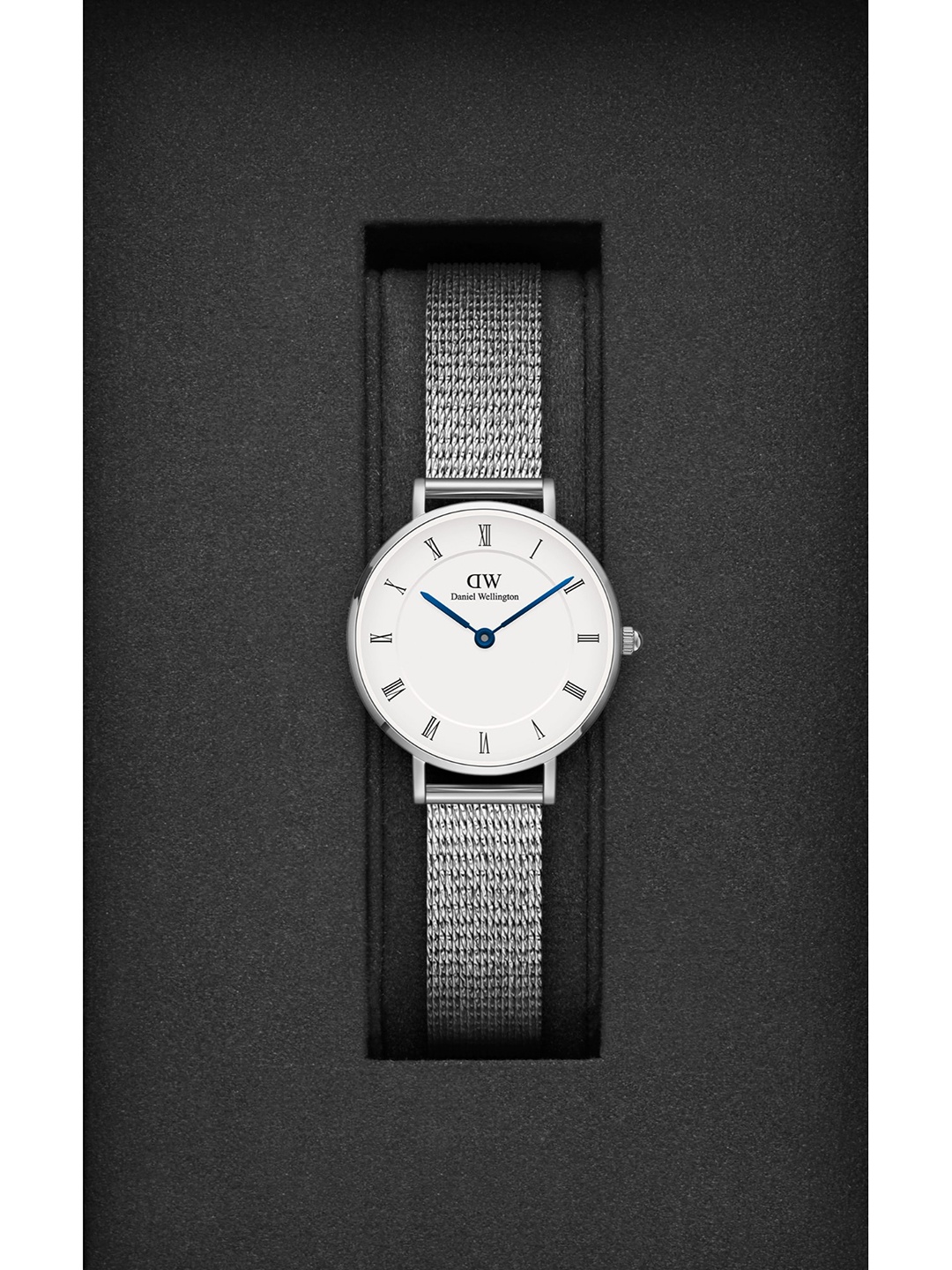

Daniel Wellington Women Stainless Steel Bracelet Style Straps Analogue Watch DW00100684K, White