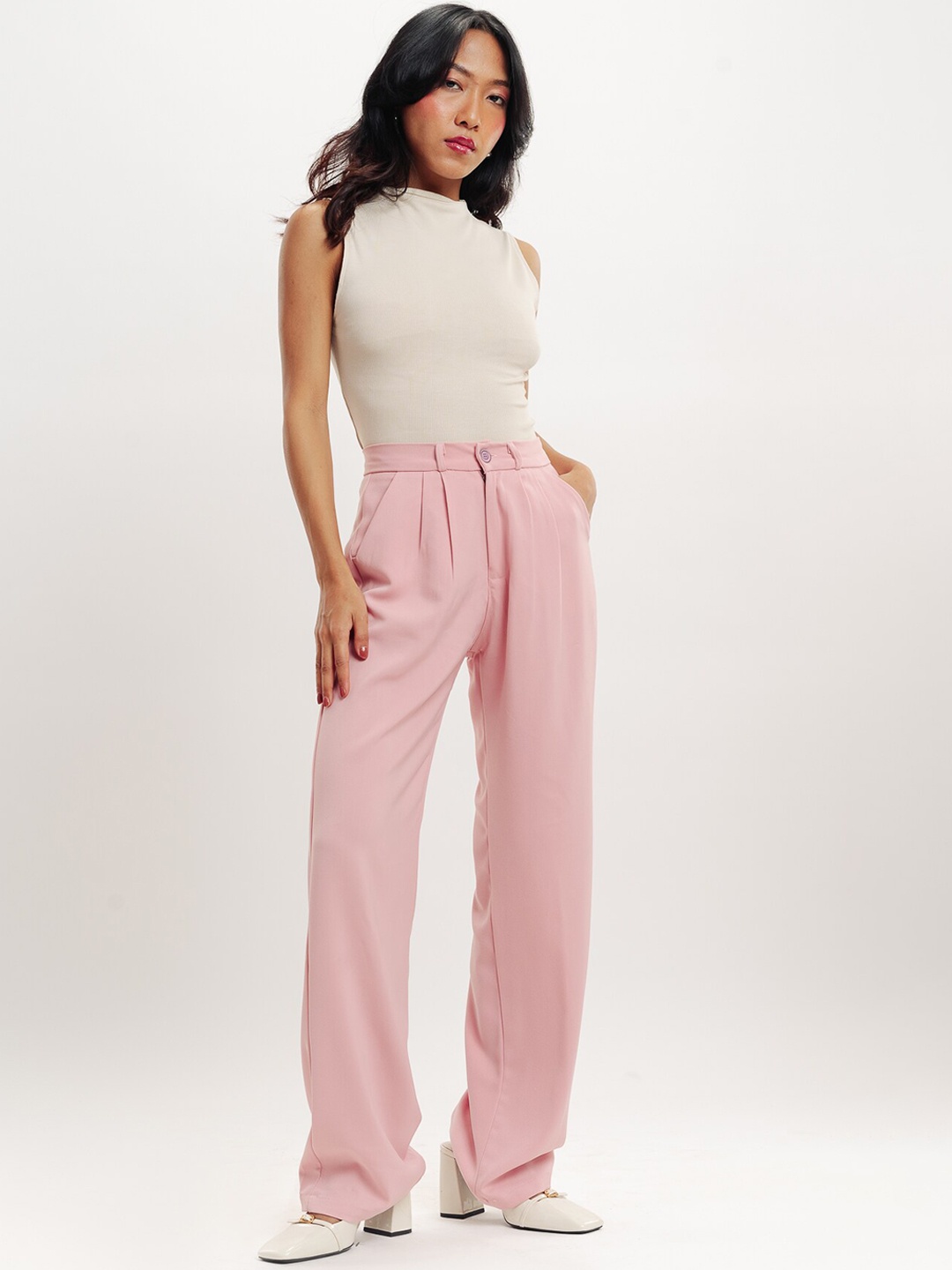 

FREAKINS Women Relaxed Straight Leg Straight Fit High-Rise Pleated Parallel Trousers, Pink