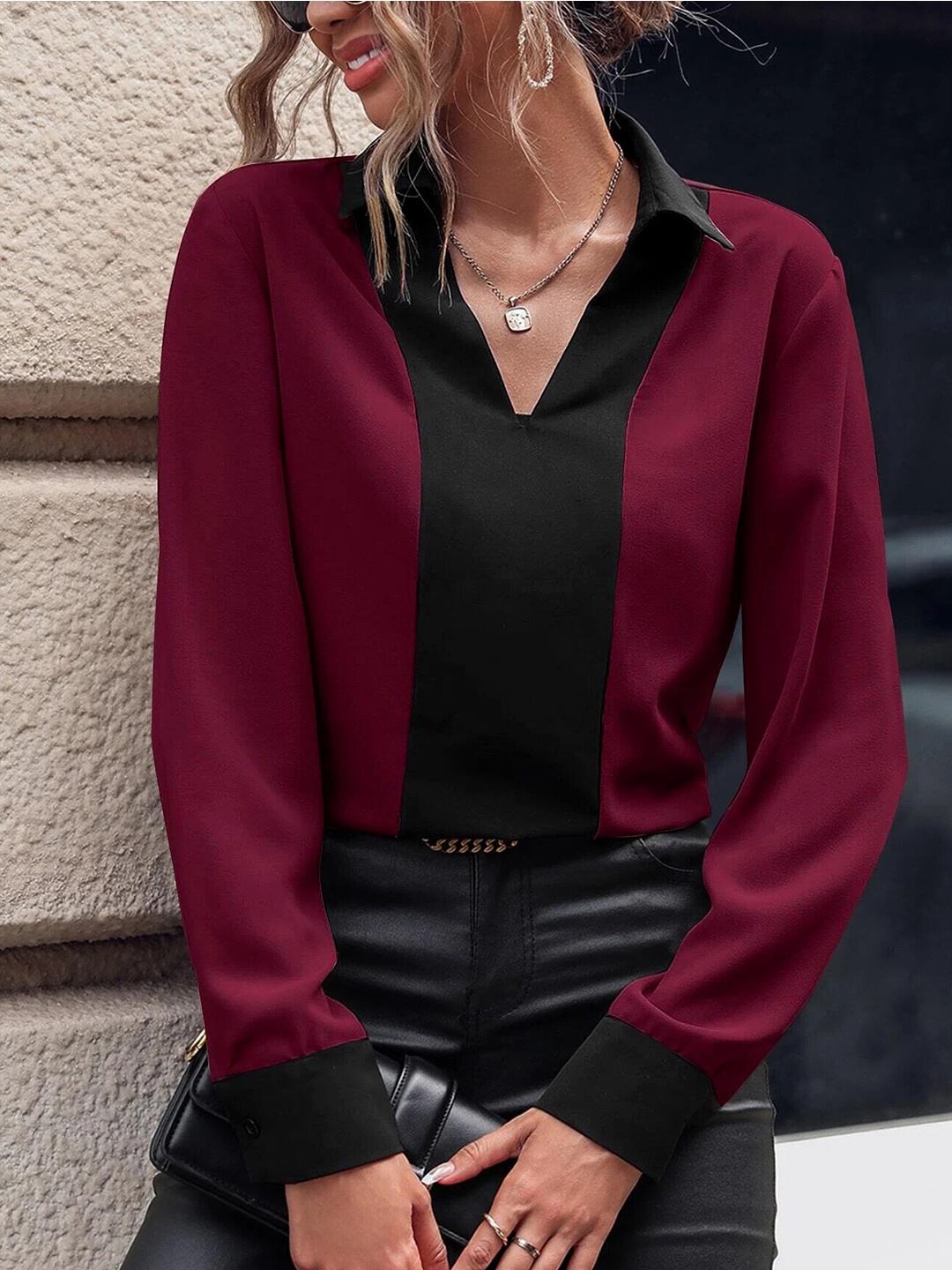

Stylecast X Slyck Colourblocked V-Neck Cuffed Sleeves Top, Maroon