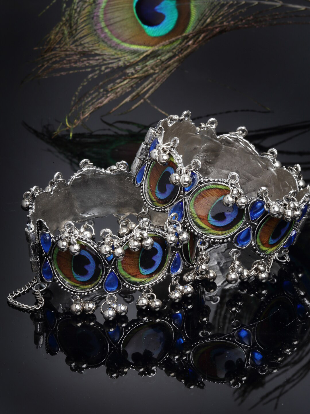 

CHUI MUI Set Of 2 Silver-Plated Beaded Oxidised Bangles