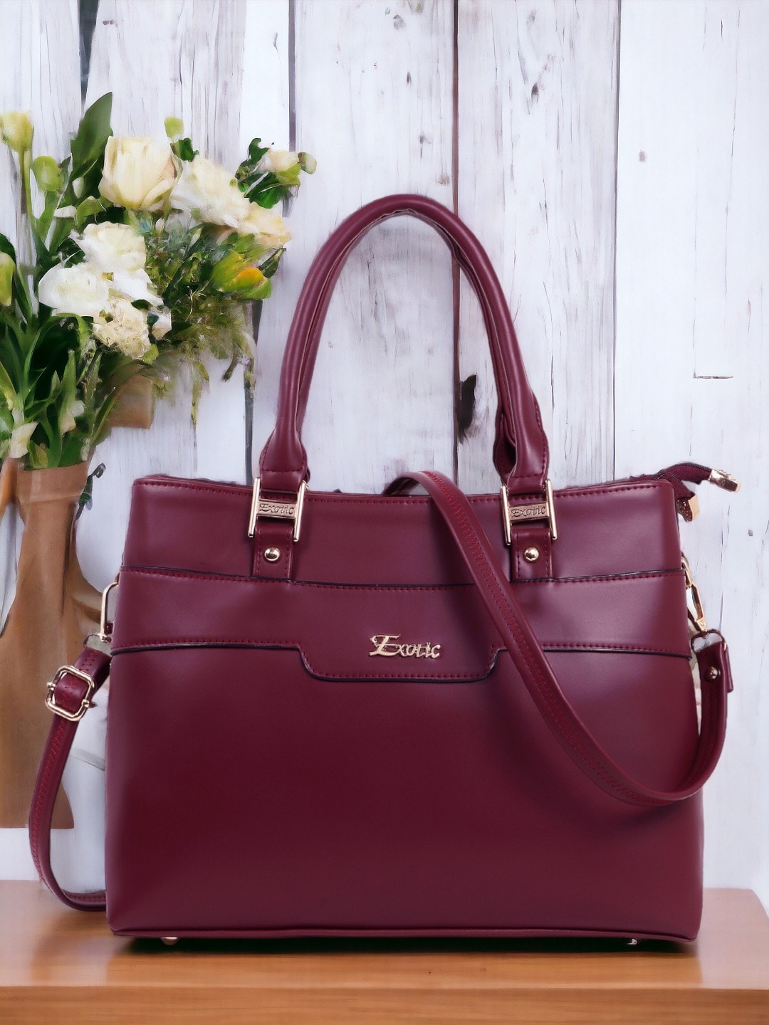 

Exotic Structured Handheld Bag, Maroon