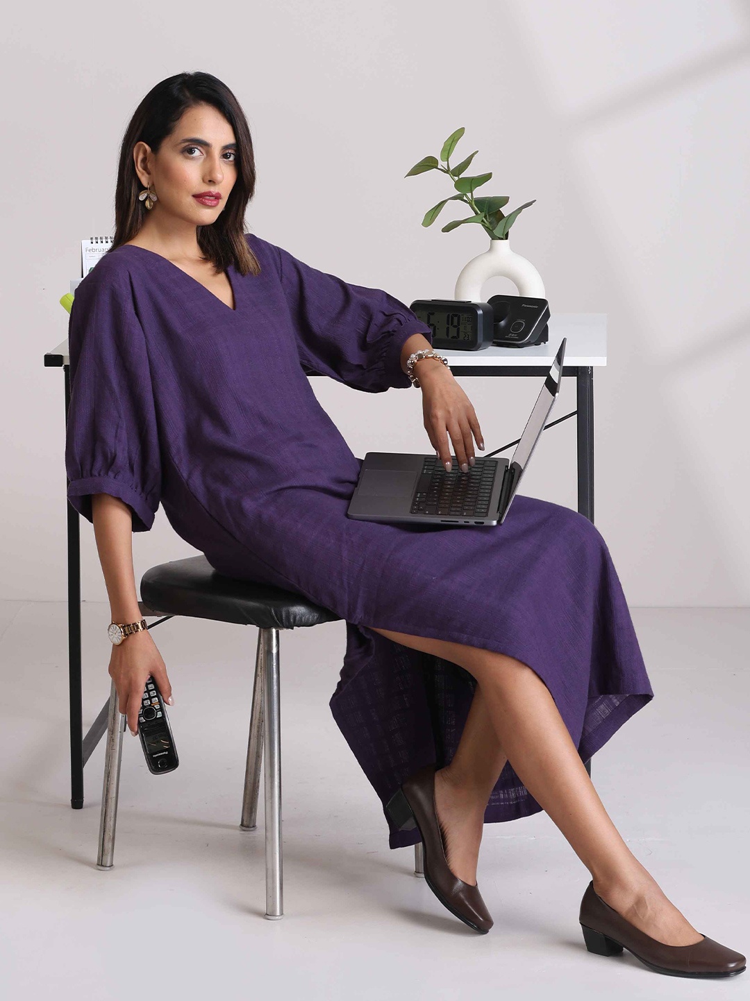 

trueBrowns Self Design Puffed Sleeves Cotton A-Line Dress, Purple