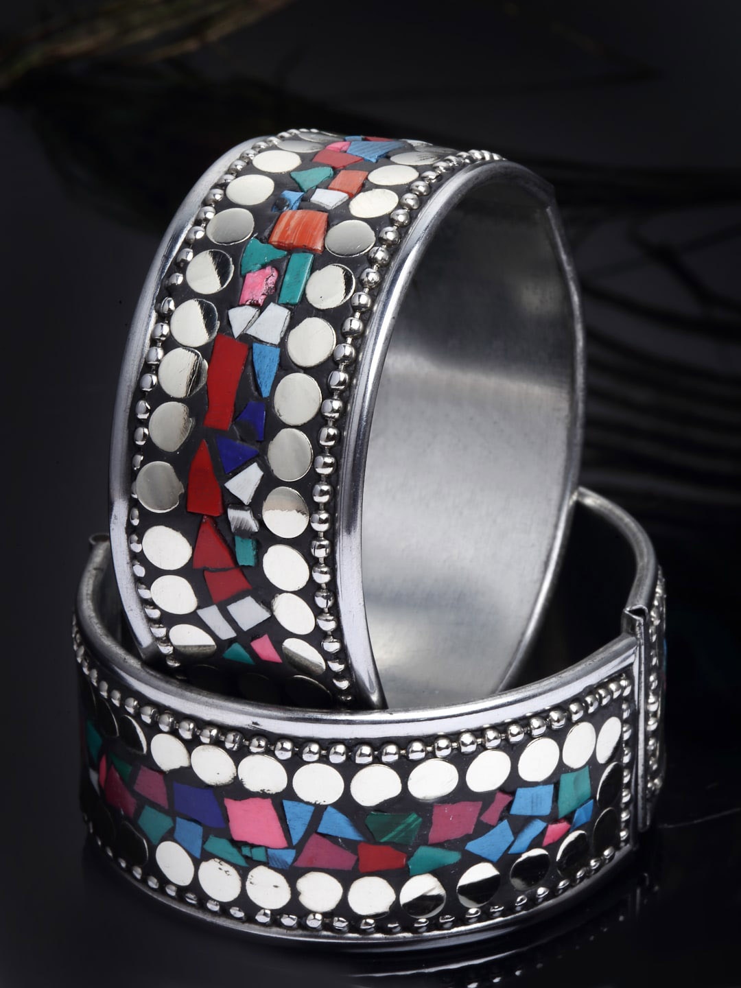 

CHUI MUI Set of 2 Silver-Plated Textured Oxidised Bangles