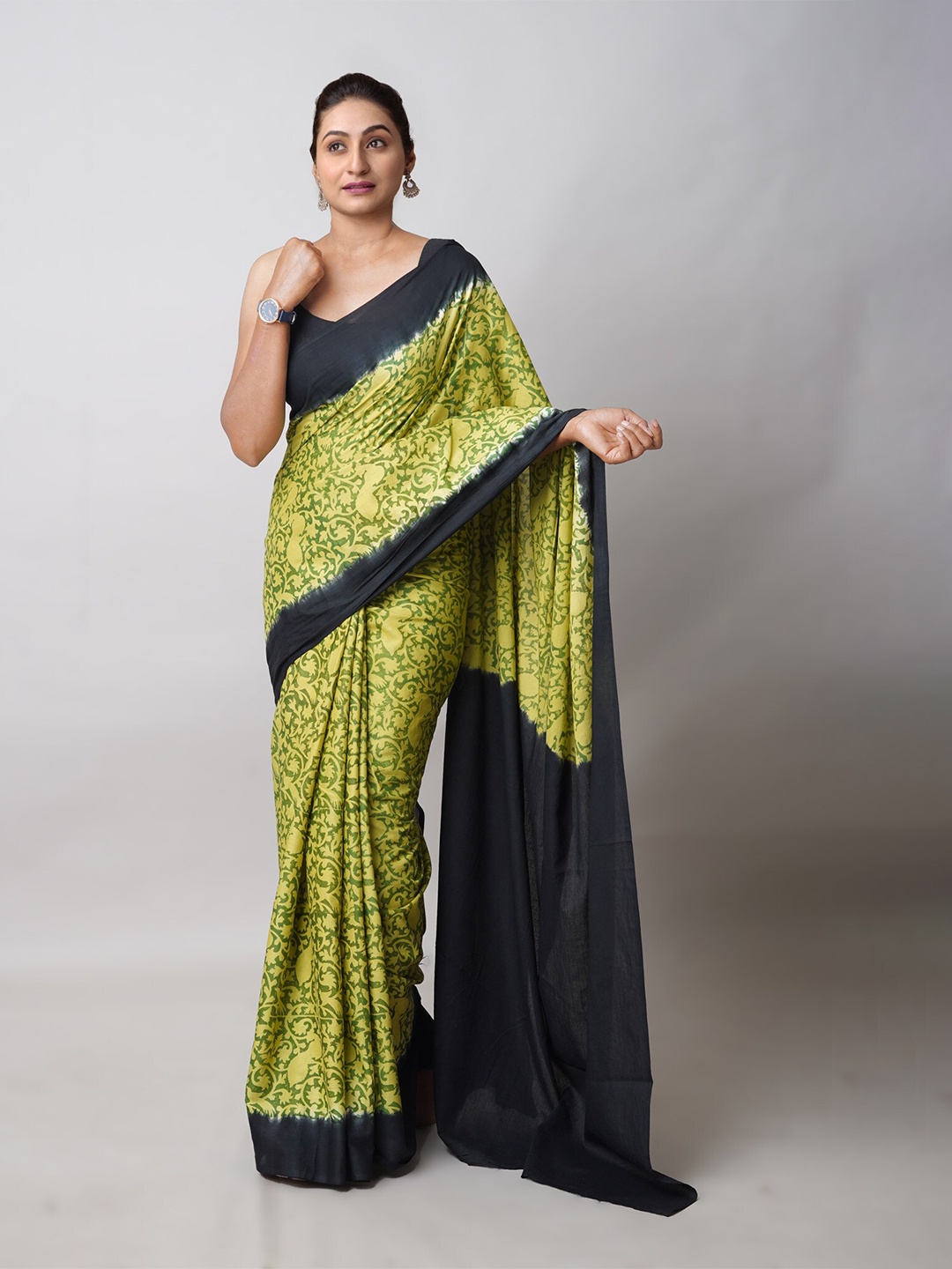 

Unnati Silks Floral Pure Cotton Handloom Block Print Saree, Green