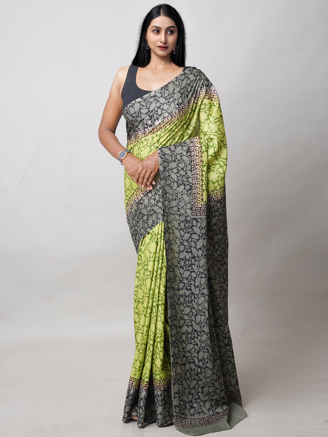 

Unnati Silks Ethnic Motifs Pure Cotton Handloom Block Print Saree, Green