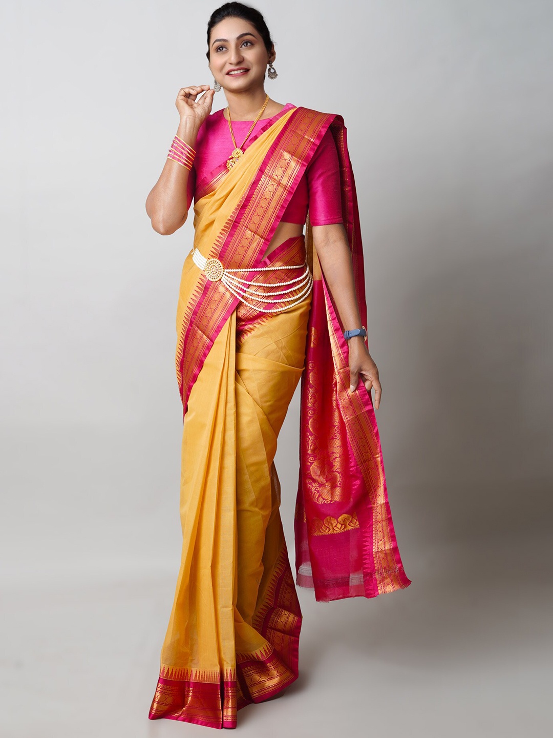 

Unnati Silks Zari Pure Cotton Handloom Gadwal Saree, Yellow