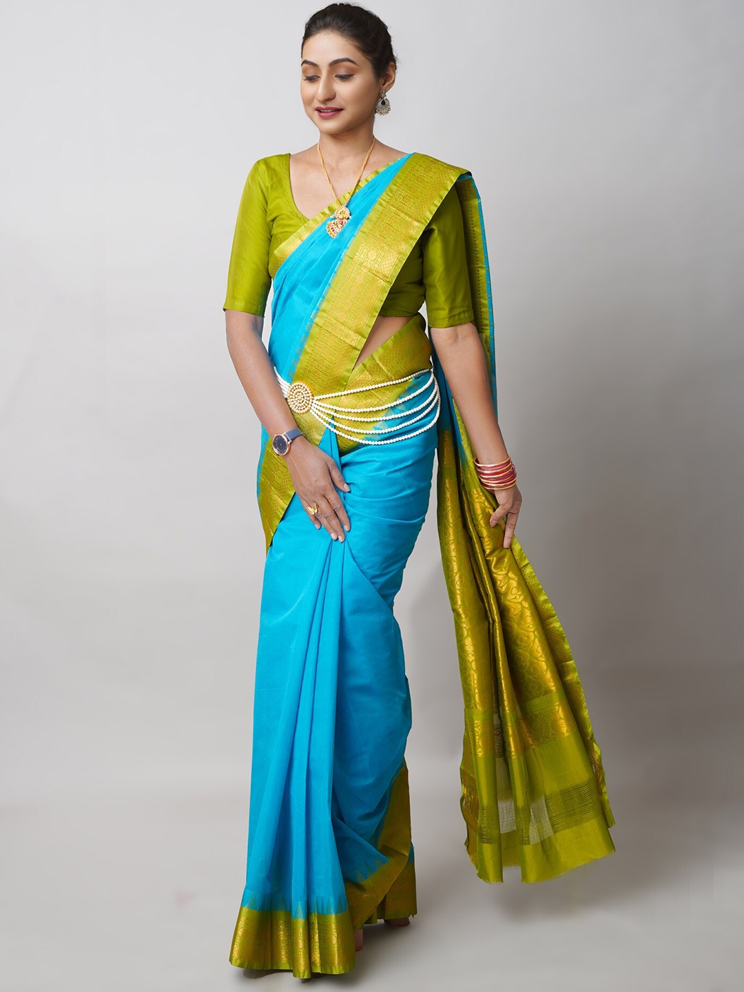 

Unnati Silks Zari Pure Cotton Handloom Gadwal Saree, Blue