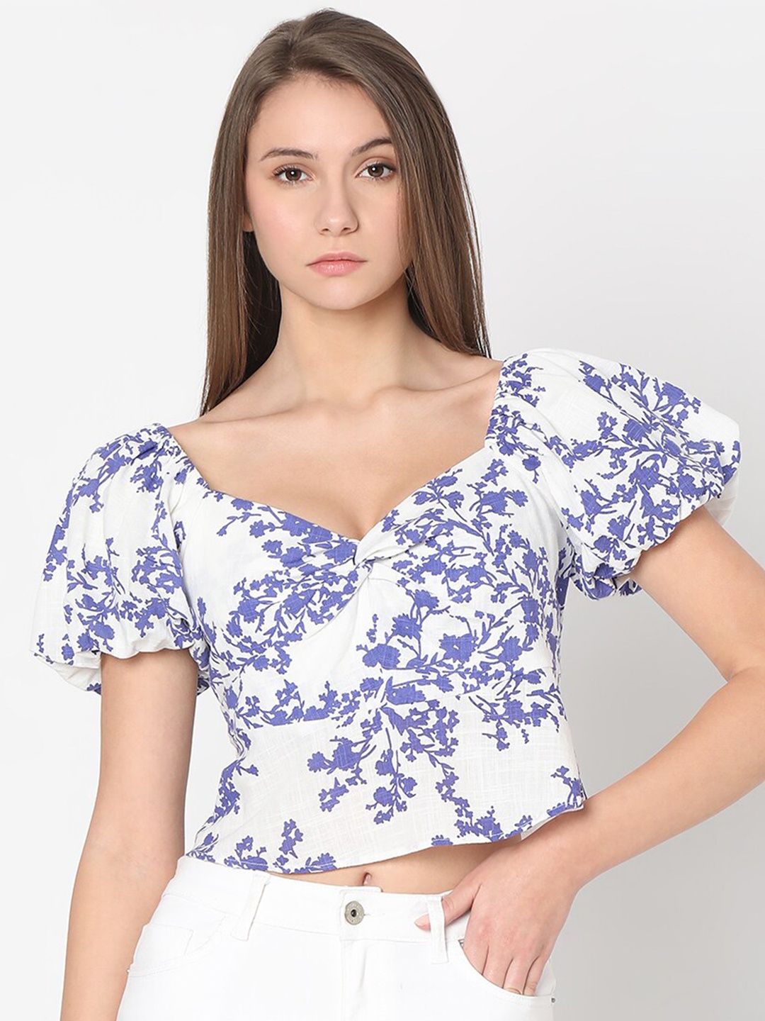 

Vero Moda Sweetheart Neck Floral Printed Puff Sleeves Top, White