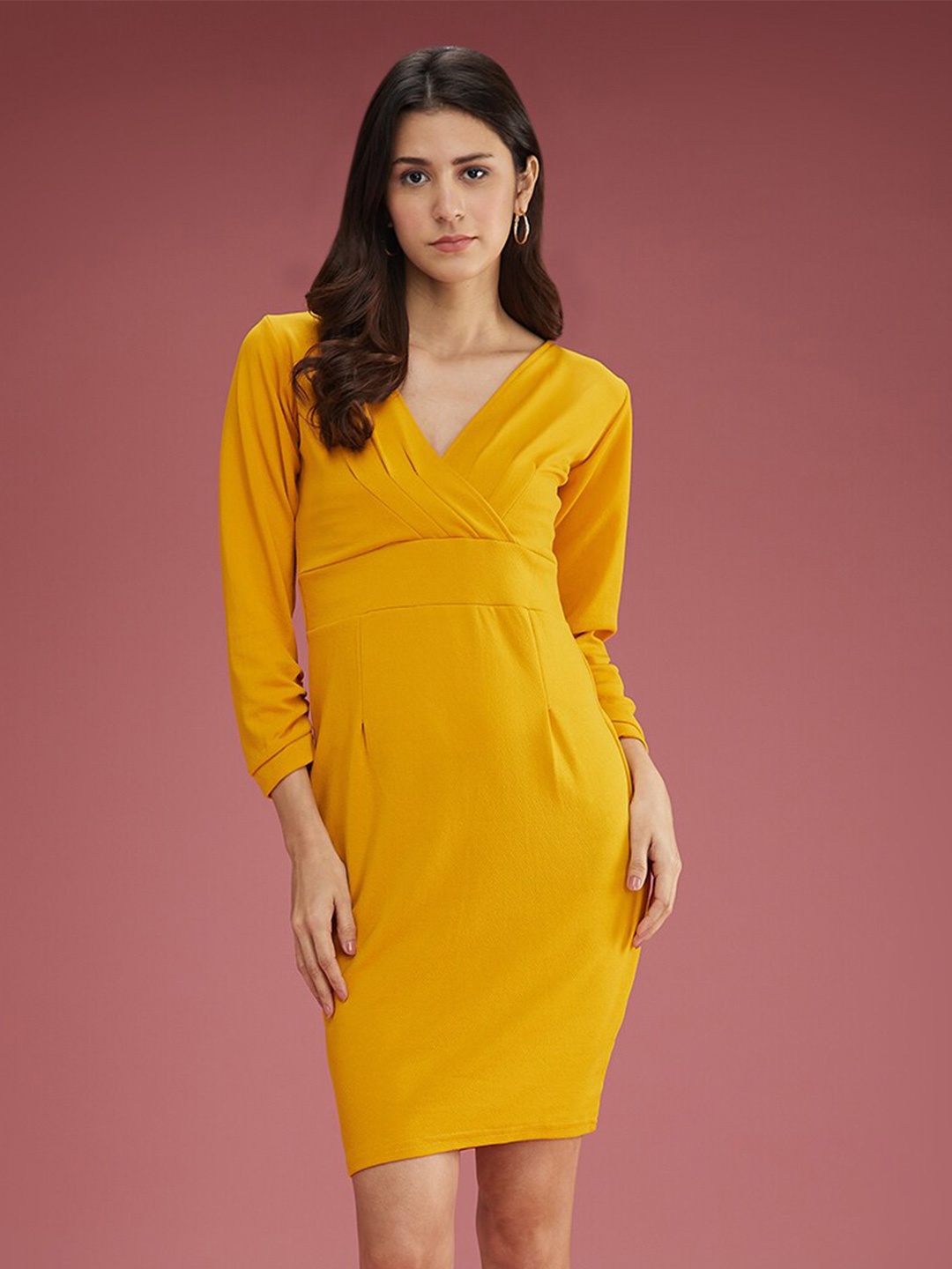 

DressBerry Yellow V Neck Sheath Dress