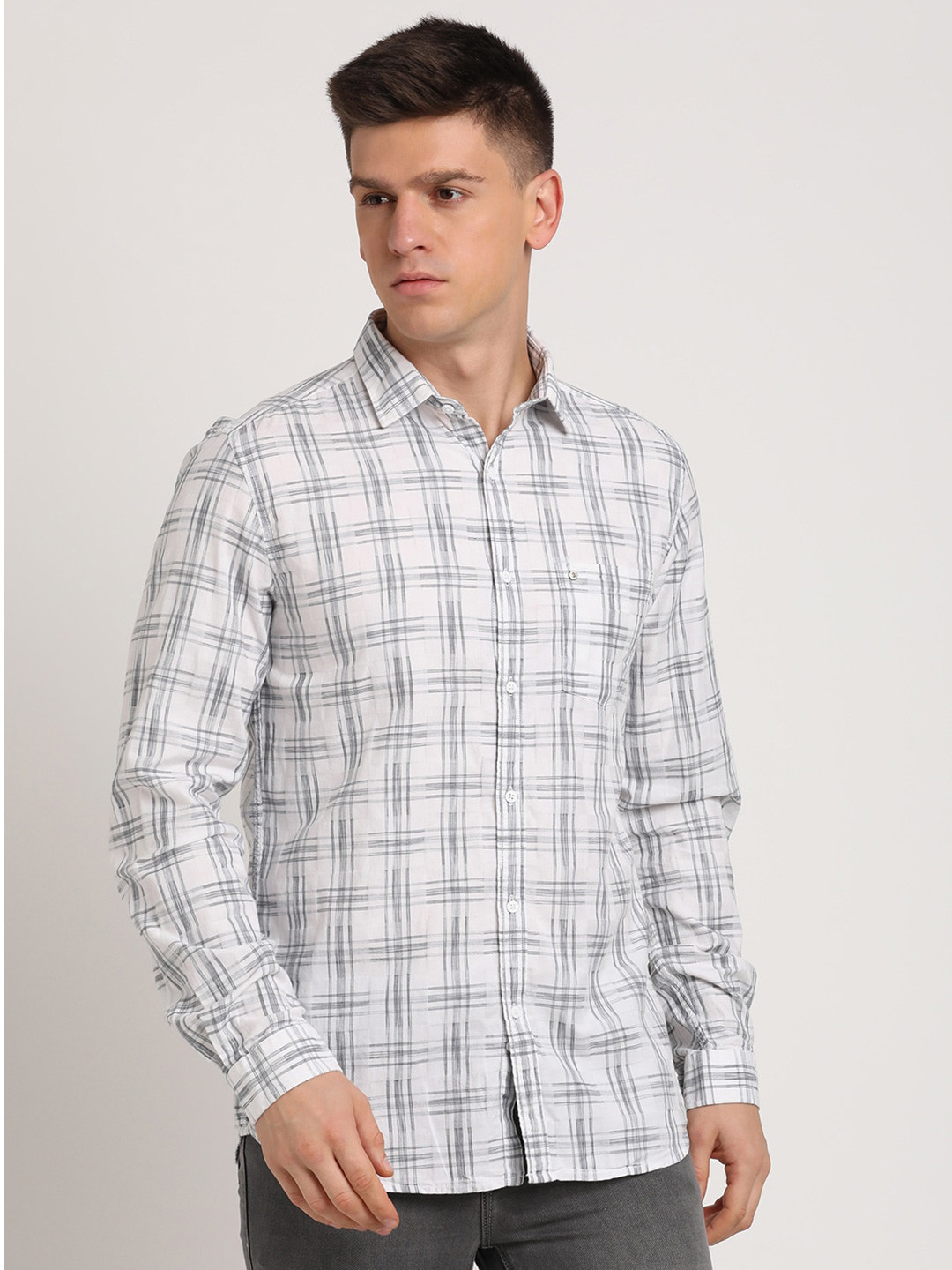 

Turtle Relaxed Slim Fit Tartan Checked Spread Collar Cotton Casual Shirt, Off white
