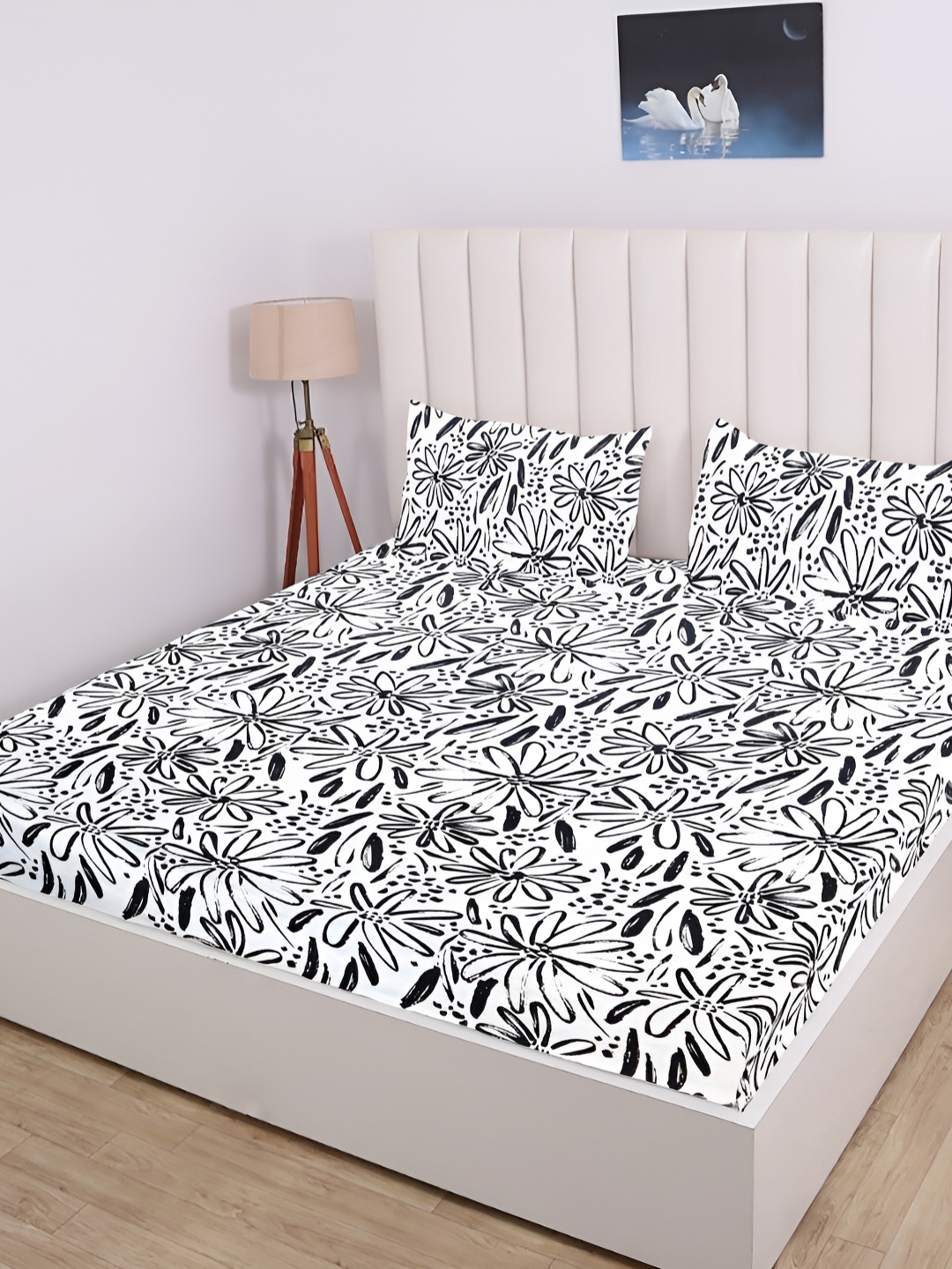 

RD TREND White & Black Floral 210 TC Cotton King Fitted Bedsheet With 2 Pillow Covers