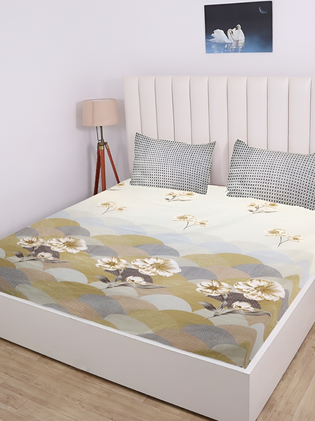 

RD TREND Multicoloured Floral 210 TC King Bedsheet with 2 Pillow Covers, Multi