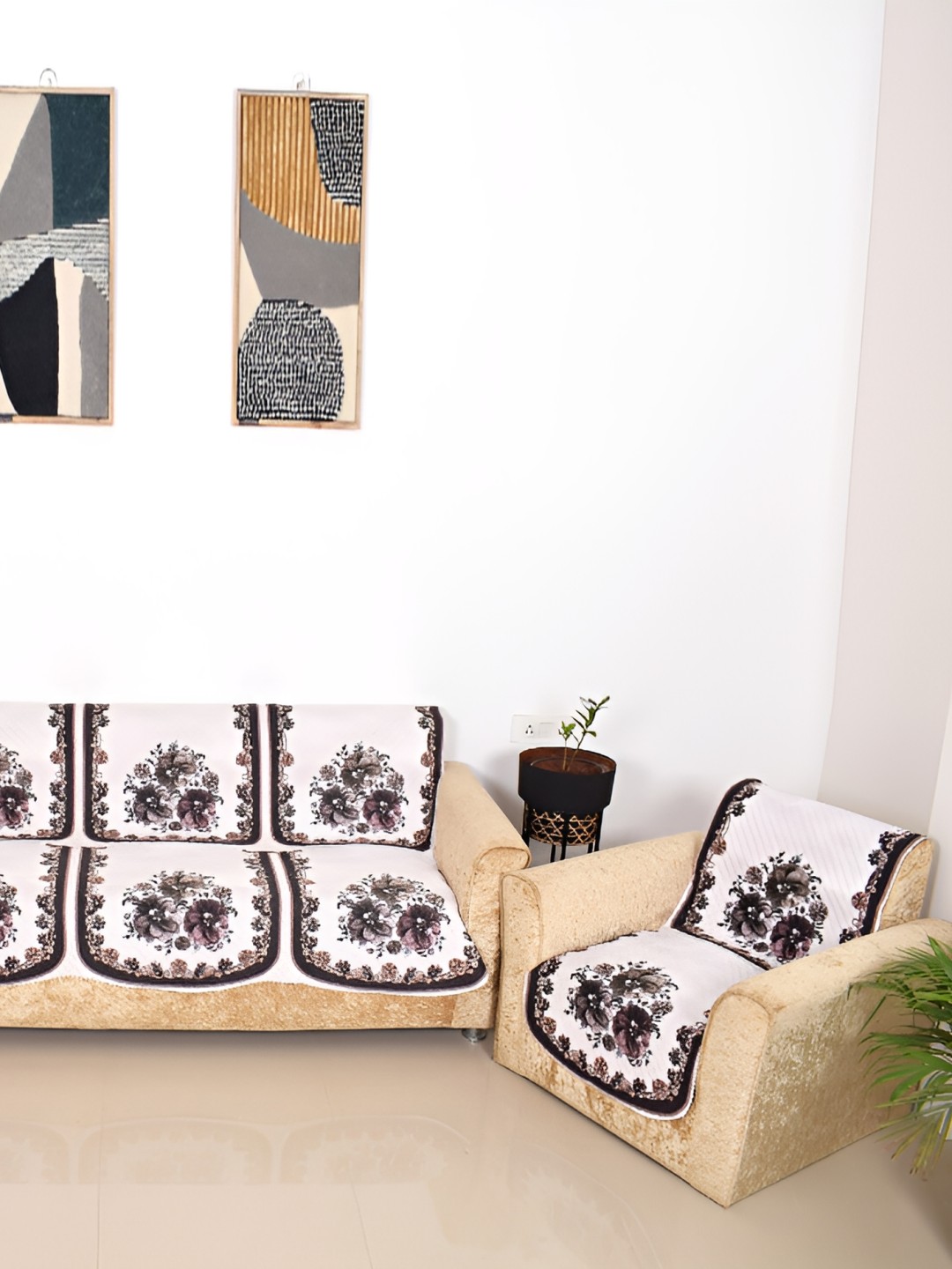 

BELLA TRUE Cream & Black 6 Pieces 5 Seater Sofa Cover