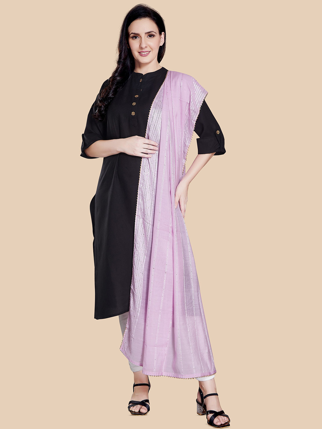 

Rani Saahiba Embroidered Cotton Dupatta, Lavender