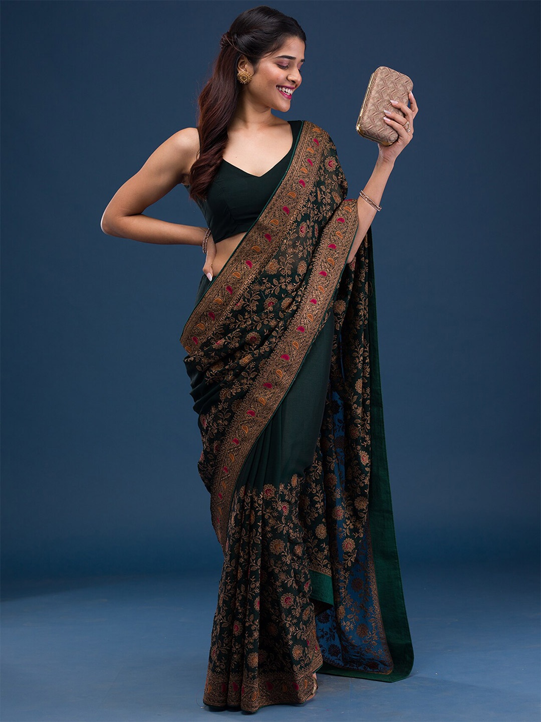 

Koskii Floral Embroidered Pure Georgette Saree, Green