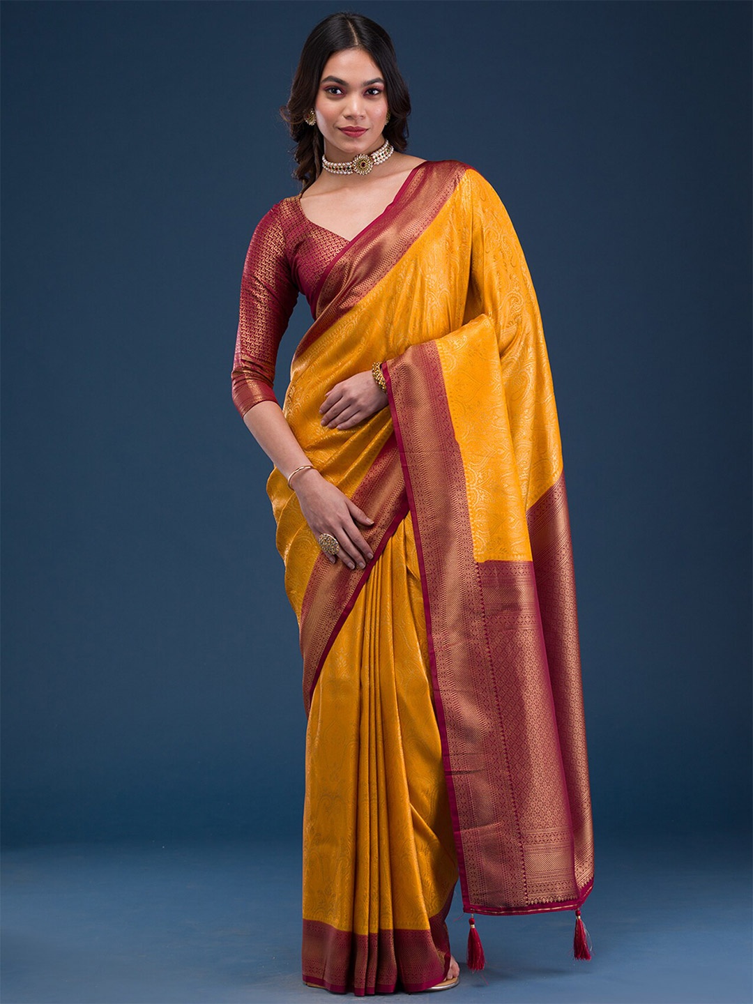 

Koskii Woven Design Zari Saree, Yellow