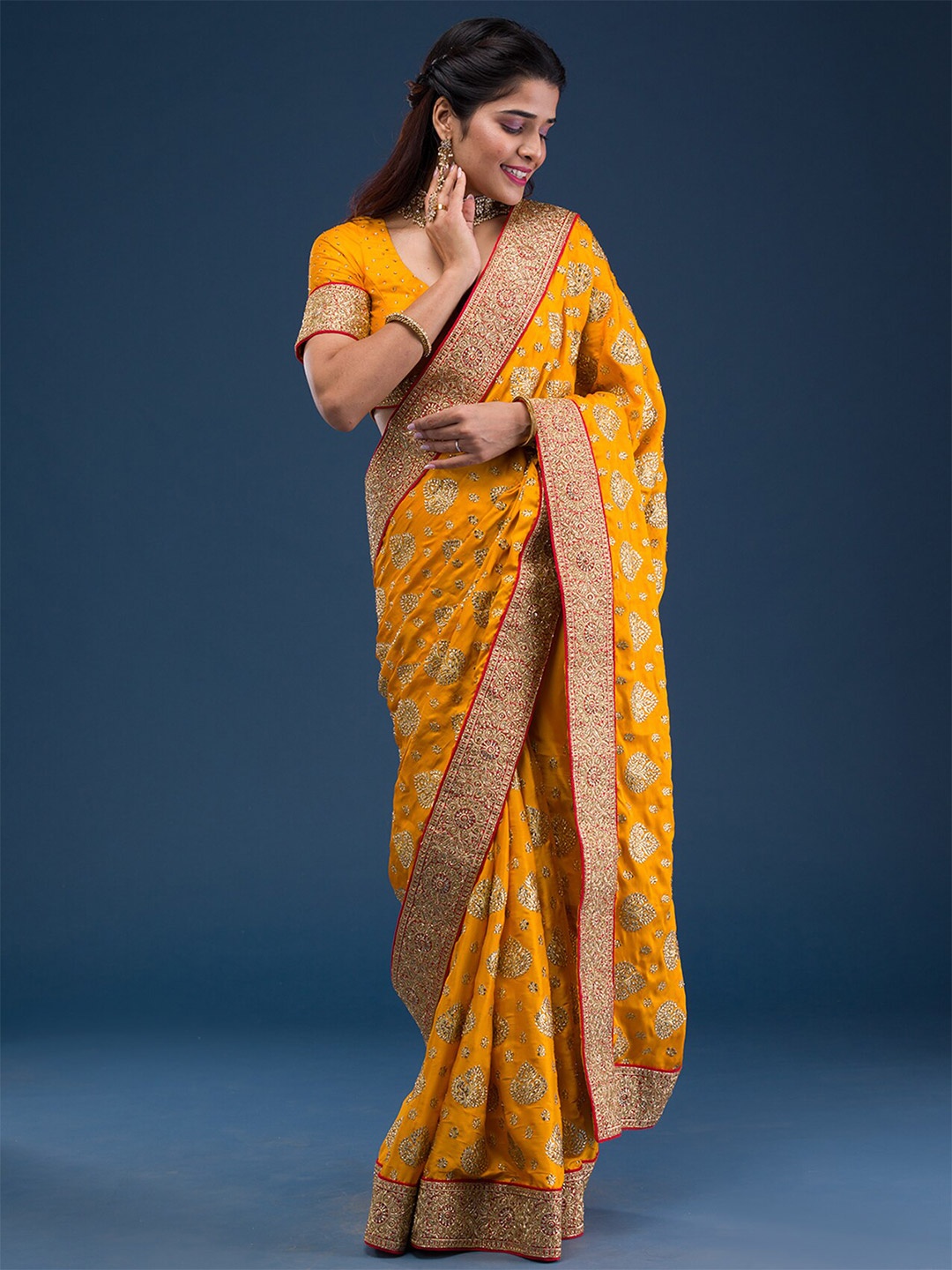 

Koskii Floral Beads and Stones Satin Saree, Yellow