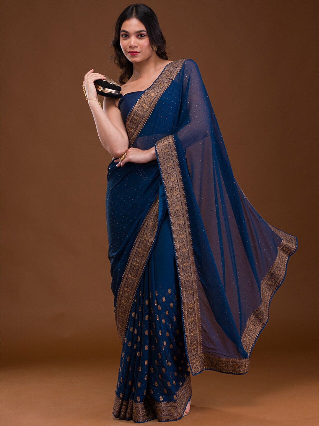 

Koskii Floral Embroidered Pure Georgette Saree, Blue