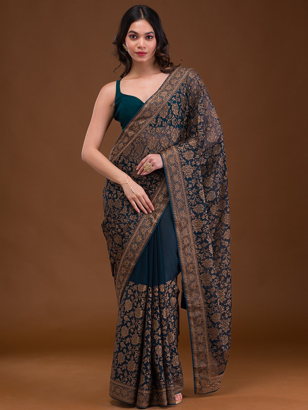 

Koskii Floral Embroidered Saree, Blue