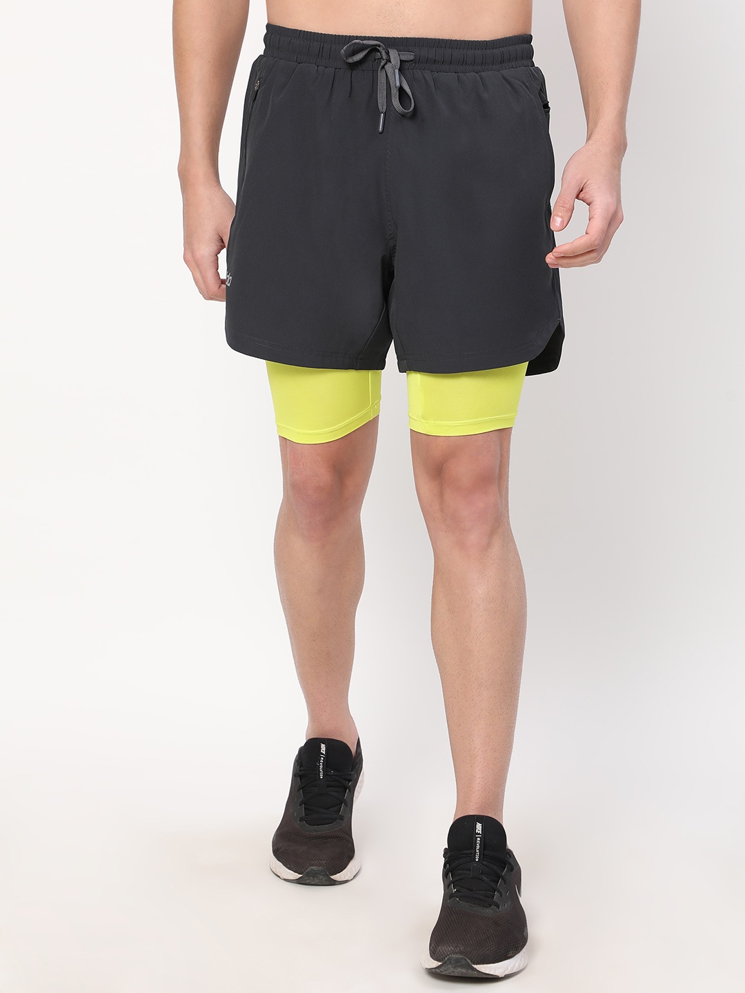 

DIDA Men Mid Rise Dri-FIT Training or Gym Shorts, Grey