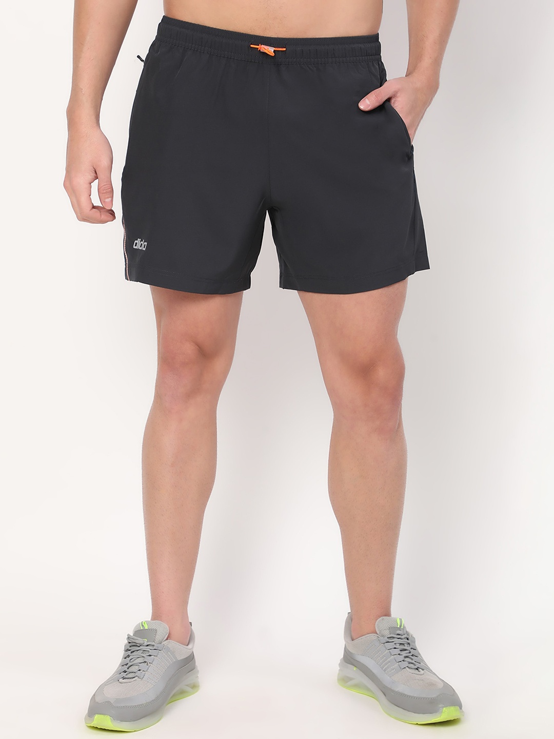 

DIDA Men Mid Rise Dri-FIT Training or Gym Shorts, Grey