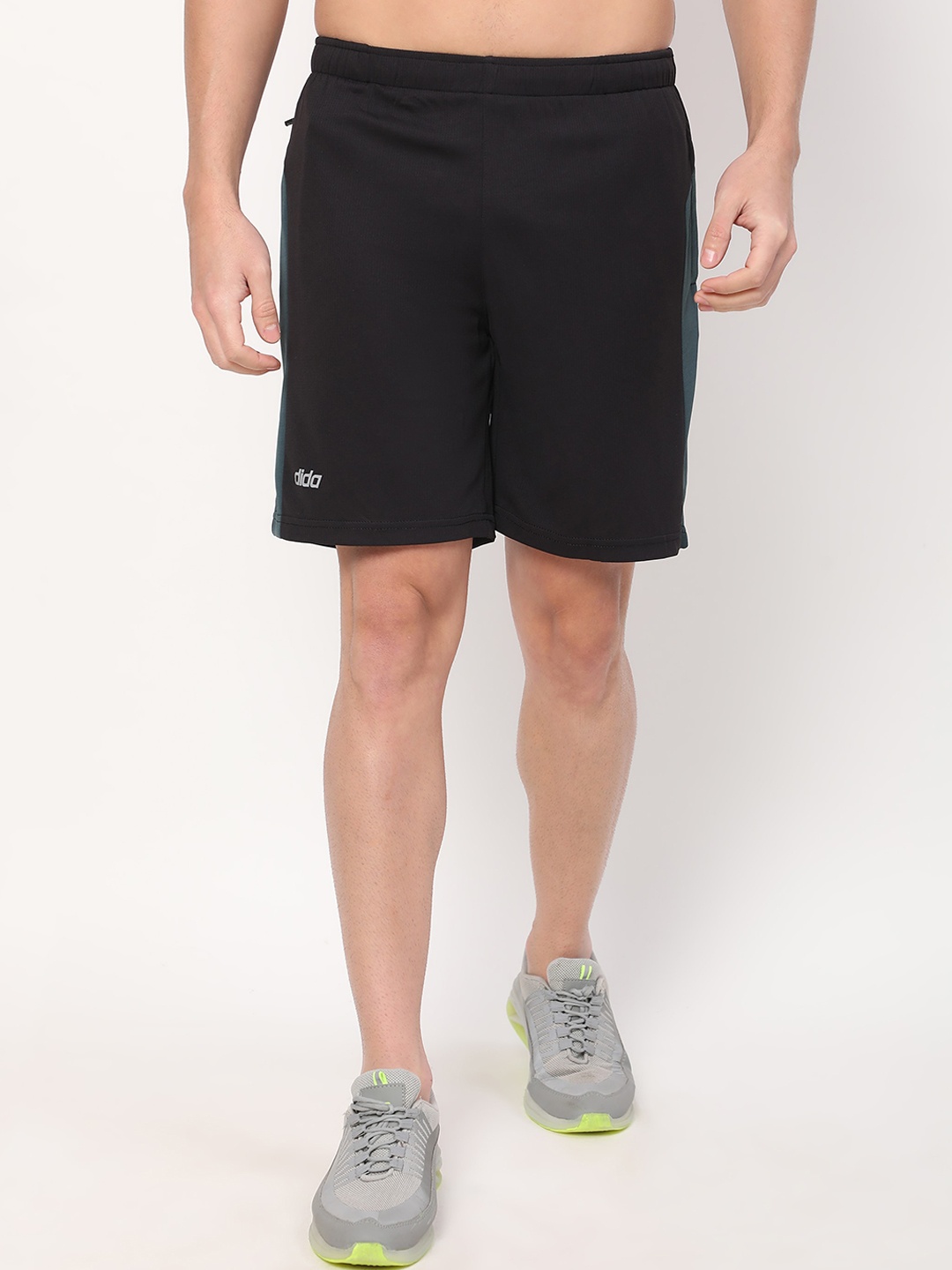

DIDA Men Mid Rise Dri-FIT Training or Gym Shorts, Black