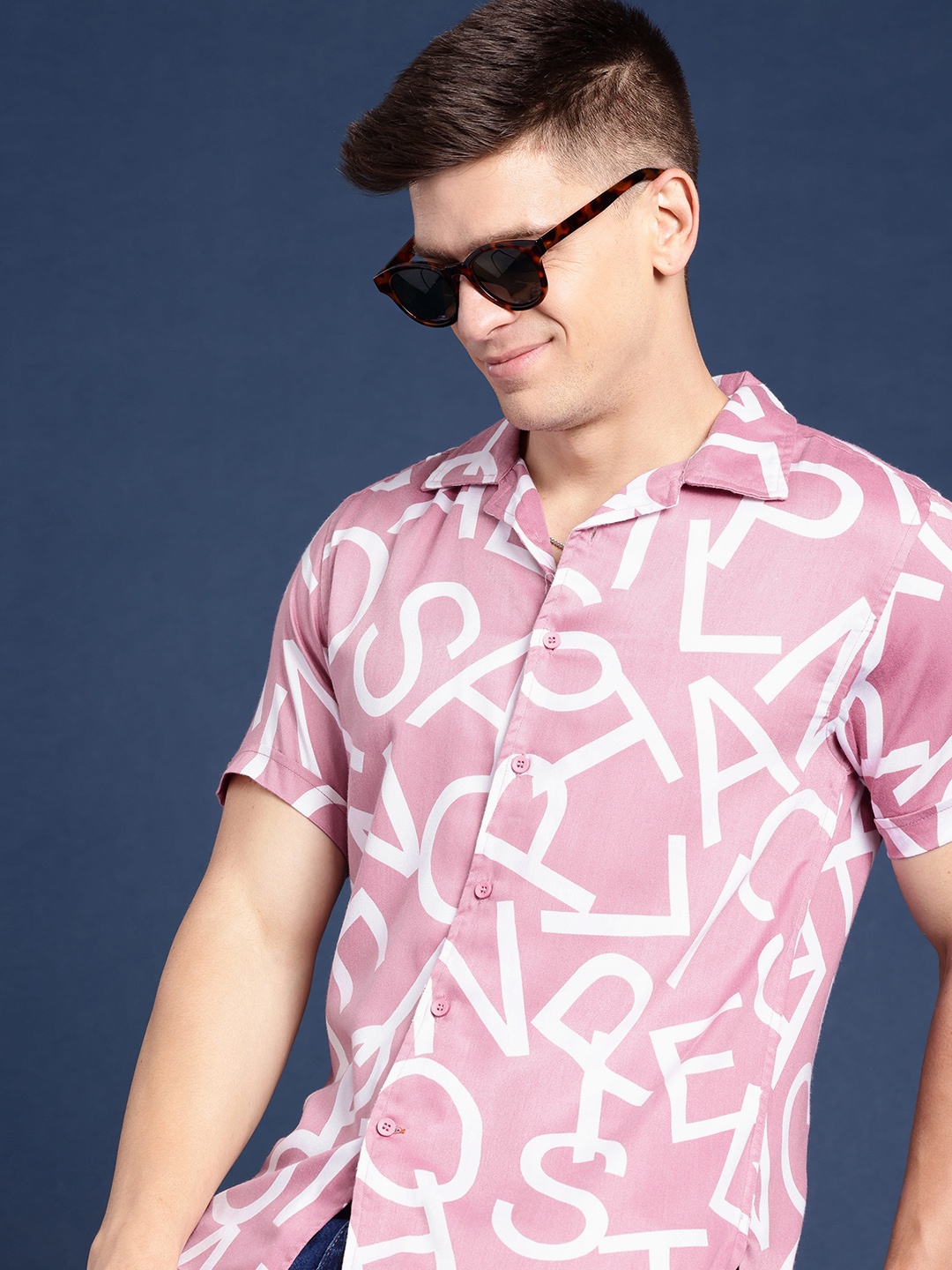 

Mast & Harbour Men Slim Fit Opaque Printed Casual Shirt, Pink