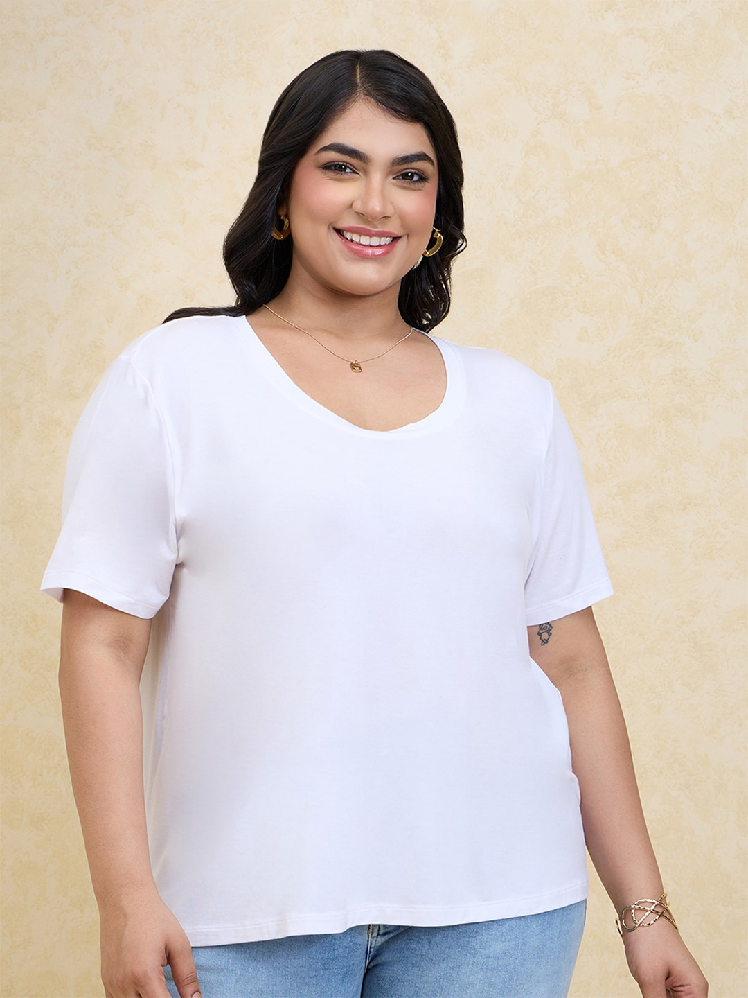 

20Dresses Plus Size V-Neck Short Sleeves T-shirt, White