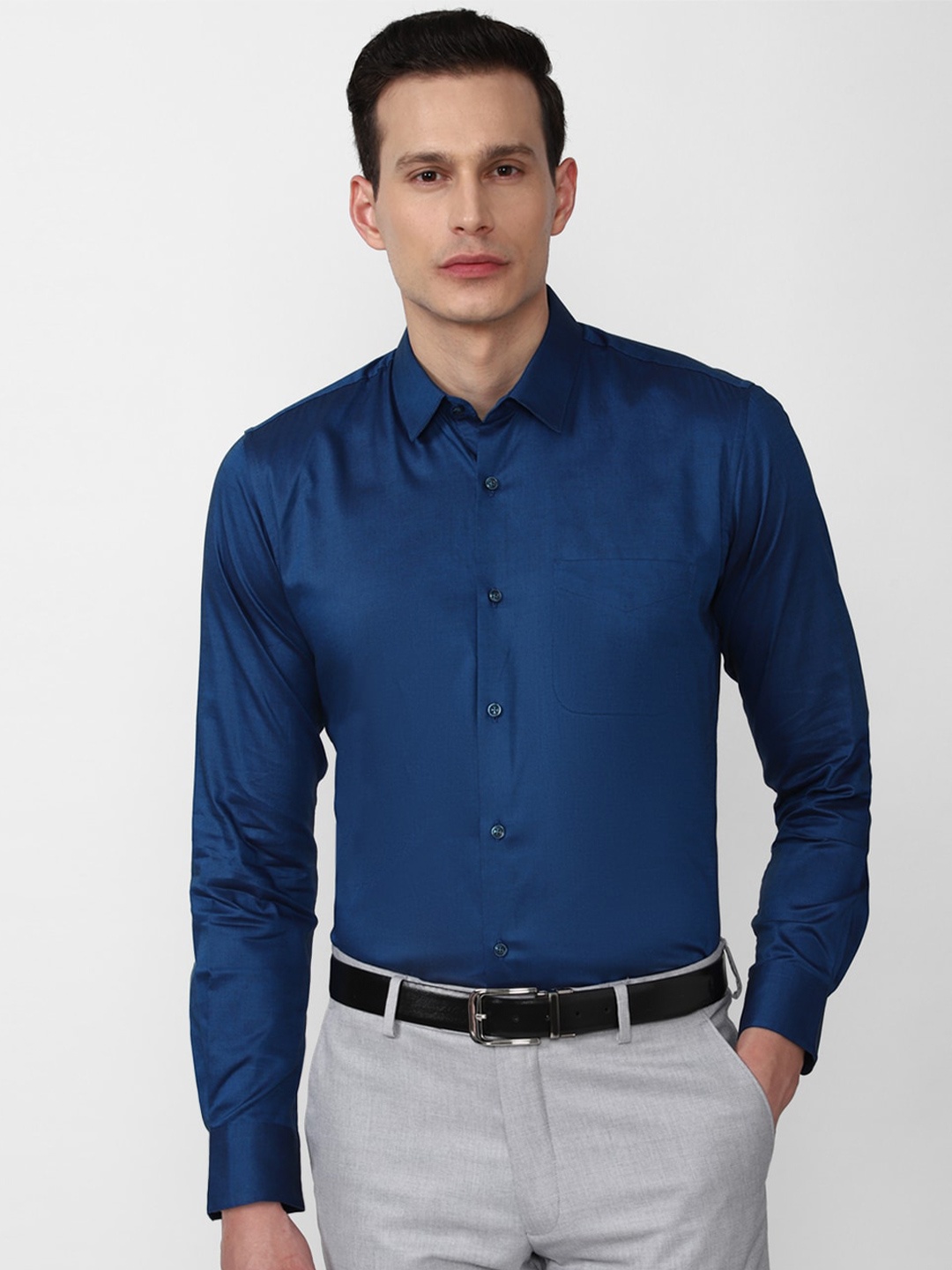 

Peter England Spread Collar Full Sleeves Formal Shirt, Blue