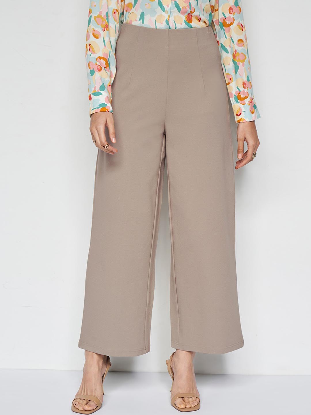 

AND Women Mid-Rise Parallel Trousers, Beige