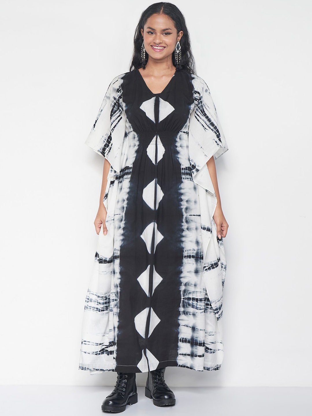 

Global Desi Tie & Dye Printed V-Neck Kimono Sleeve Gathered Cotton Kaftan Maxi Dress, Black