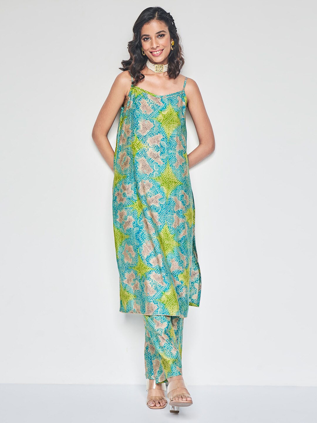 

Global Desi Floral Printed Kurta with Palazzos, Yellow