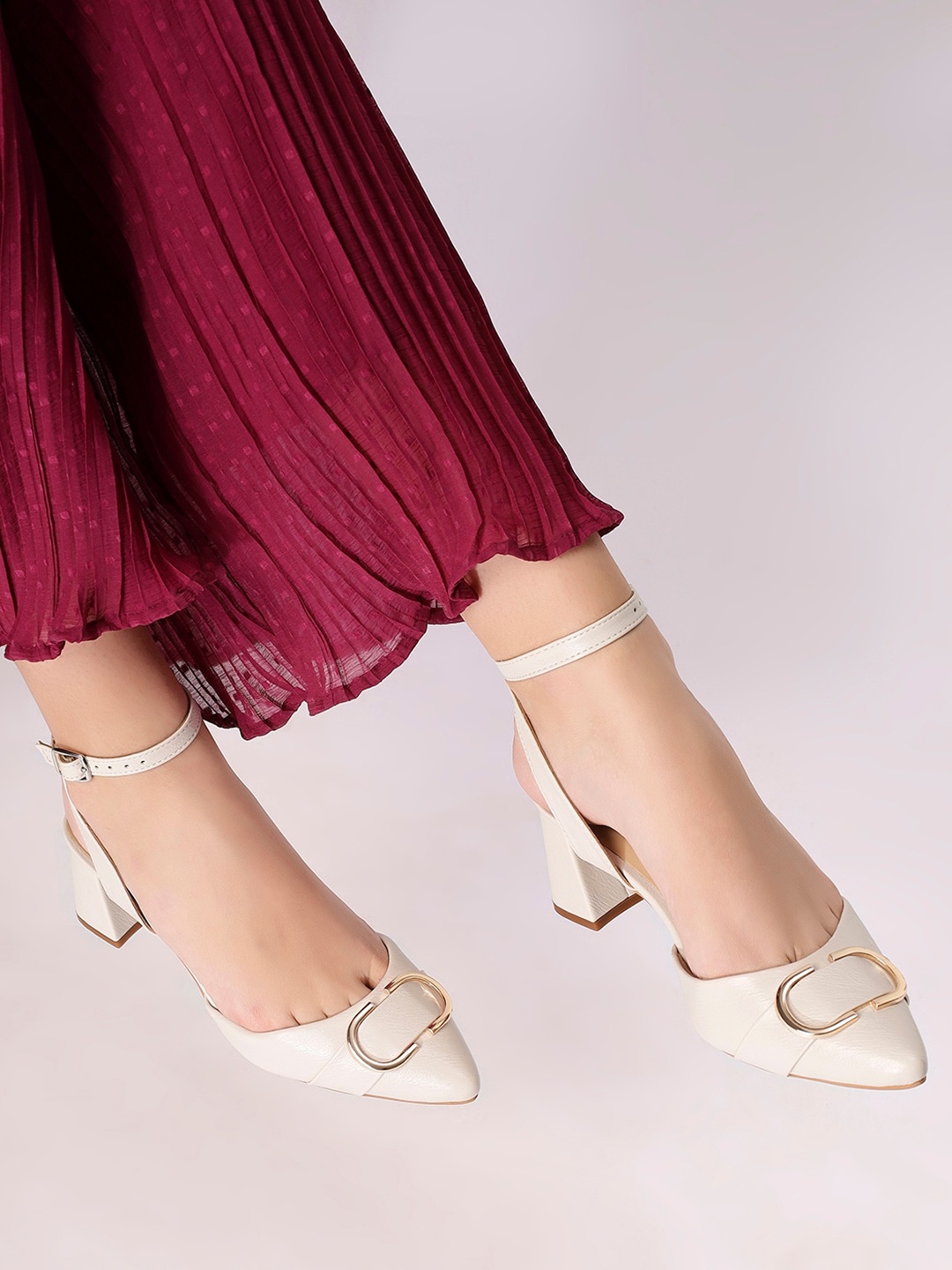 

T.ELEVEN Embellished Pointed Toe Ankle Loop Block Heel Pumps, White