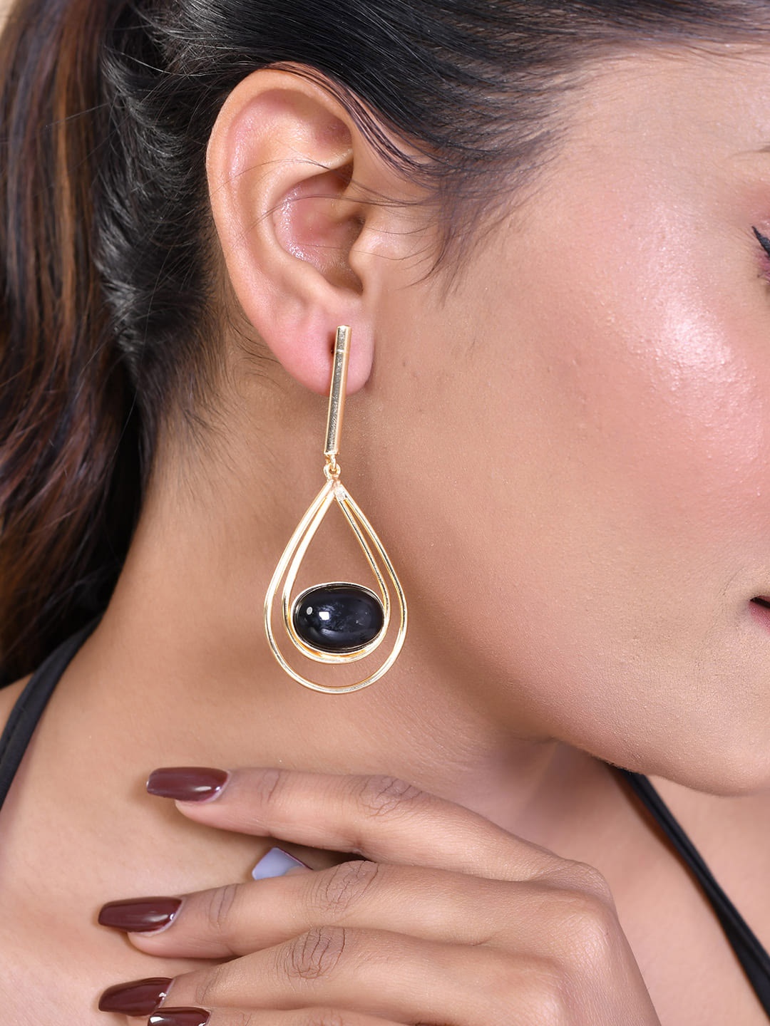 

VOJ 1 Gram Gold Plated Stainless Steel Stone Studded Drop Earrings