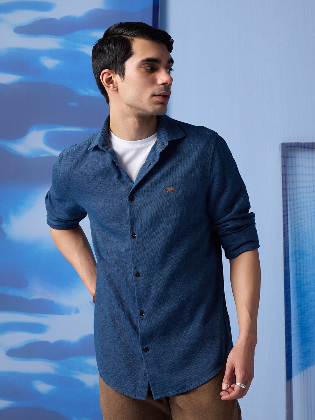 

Andamen Premium Full Sleeve Textured Cutaway Shirt, Blue
