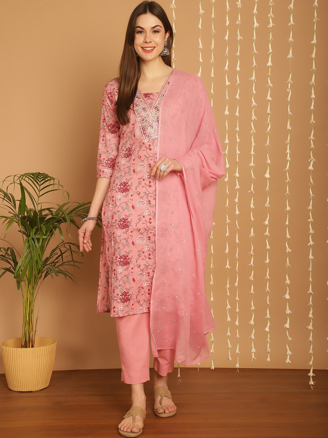 

Aawari Floral Printed Regular Pure Cotton Kurta with Trousers & With Dupatta, Pink