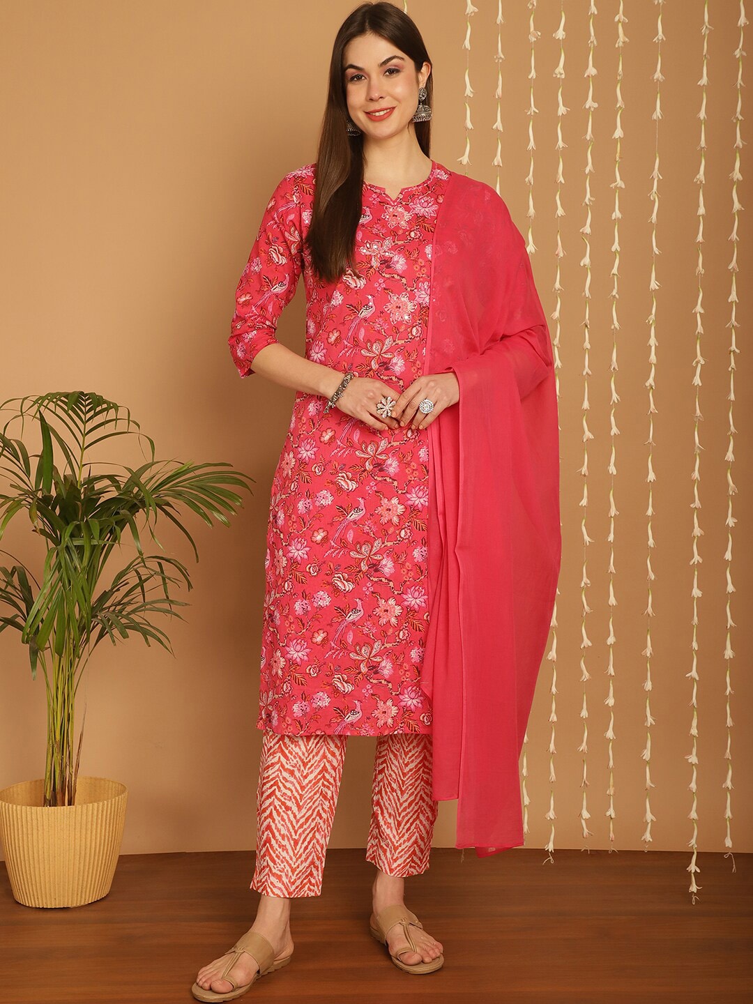 

Aawari Floral Printed Regular Pure Cotton Kurta with Trousers & With Dupatta, Pink
